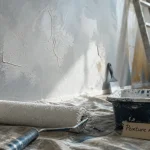 Peinture épaisse pour mur irrégulier : cache les petits défauts sur mur intérieur